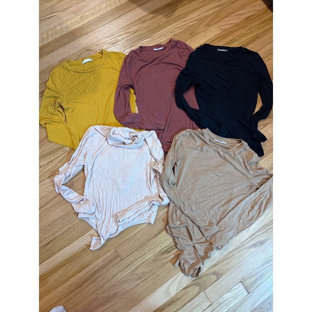 4 Nordstrom Elodie and 1 Amazon Reoria Large Bodysuit, worn 1-5 times each - Picture 2 of 5